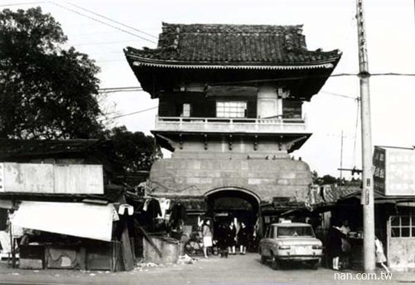 東和禪寺鐘樓